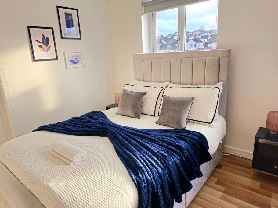 Spacious Haven With Free Parking Glasgow Eksteriør bilde