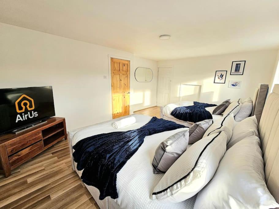 Spacious Haven With Free Parking Glasgow Eksteriør bilde